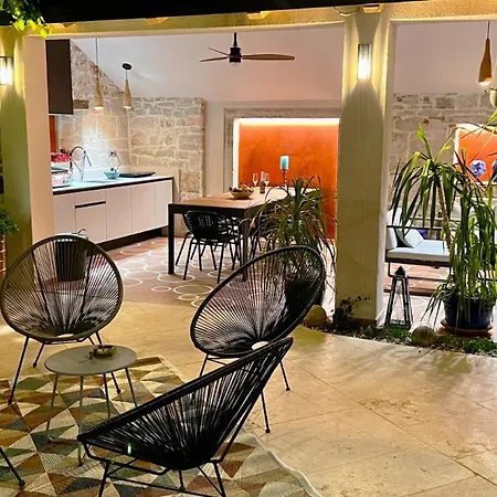 Beautiful Maxima Agri With Pool In Porec Villa